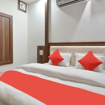 Oyo 48476 Hotel Govindham Thānesar Buitenkant foto