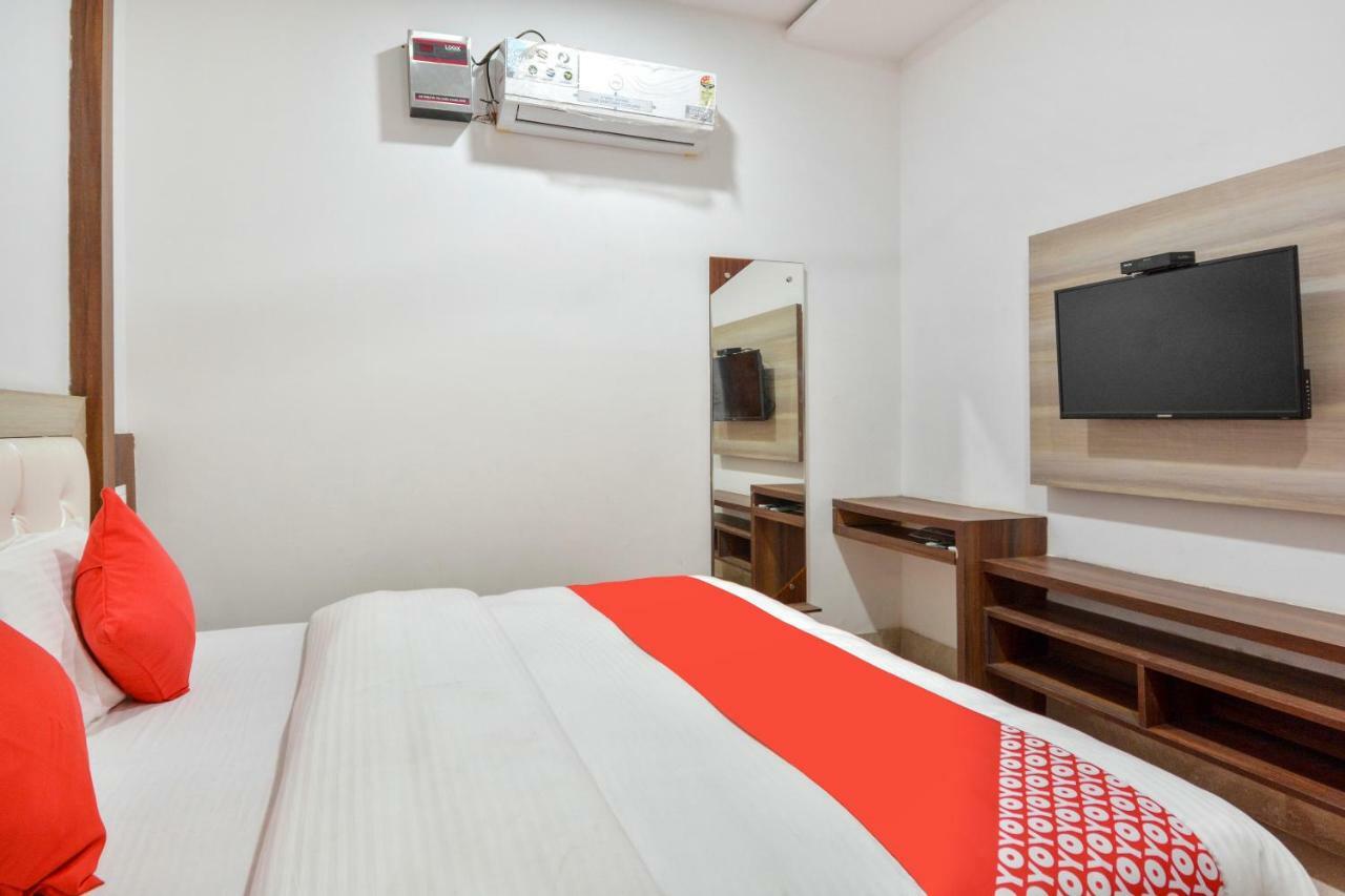 Oyo 48476 Hotel Govindham Thānesar Buitenkant foto