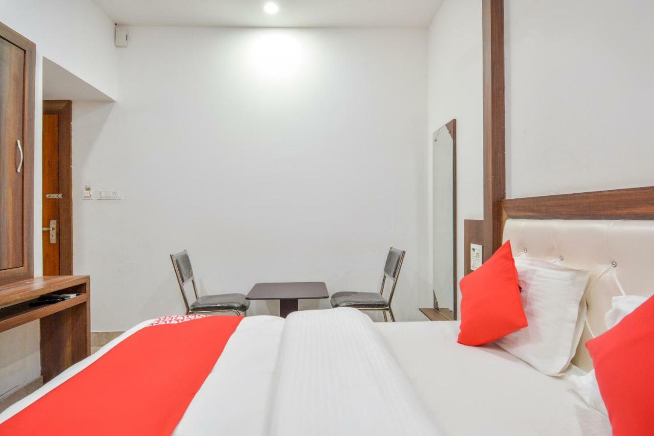 Oyo 48476 Hotel Govindham Thānesar Buitenkant foto