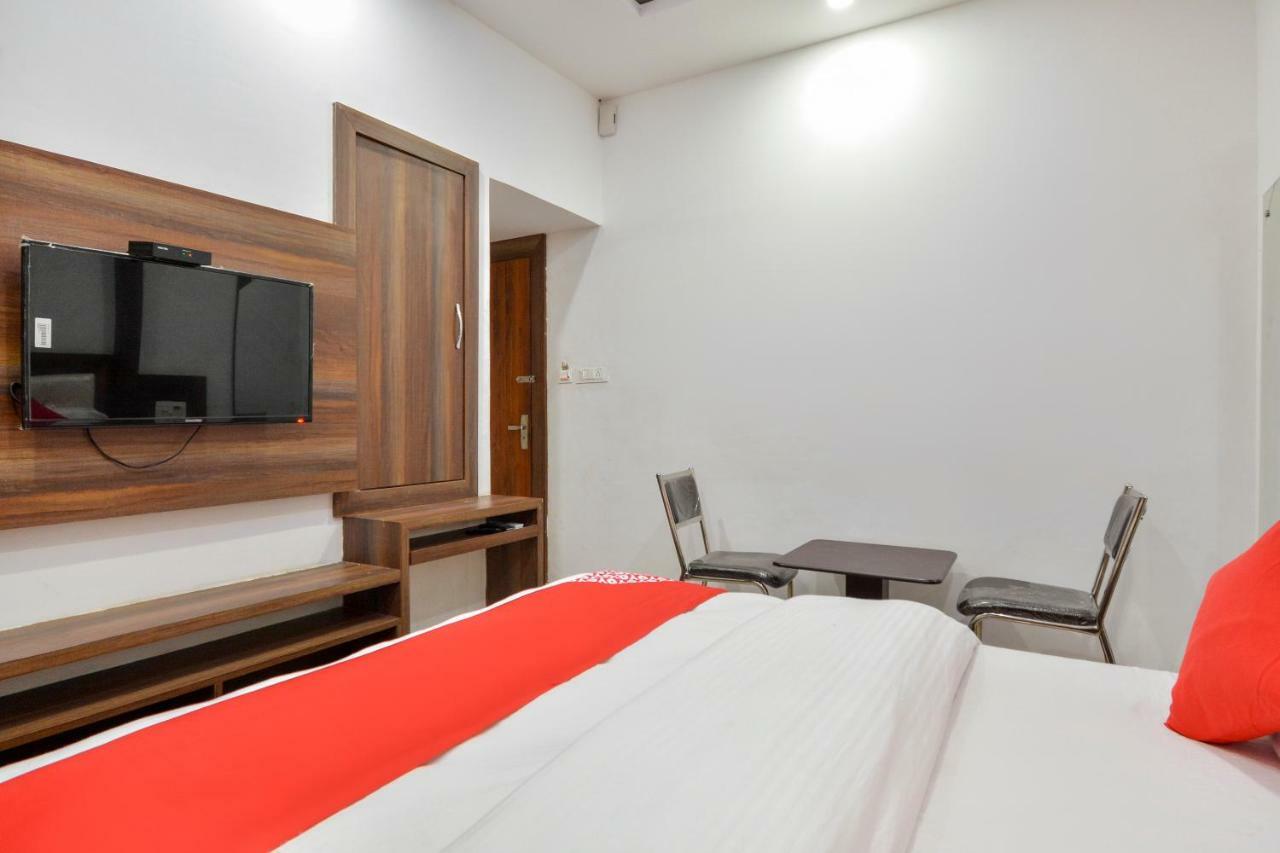 Oyo 48476 Hotel Govindham Thānesar Buitenkant foto