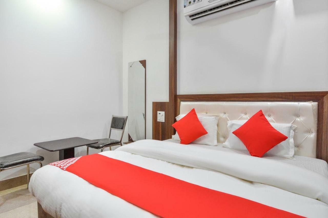 Oyo 48476 Hotel Govindham Thānesar Buitenkant foto