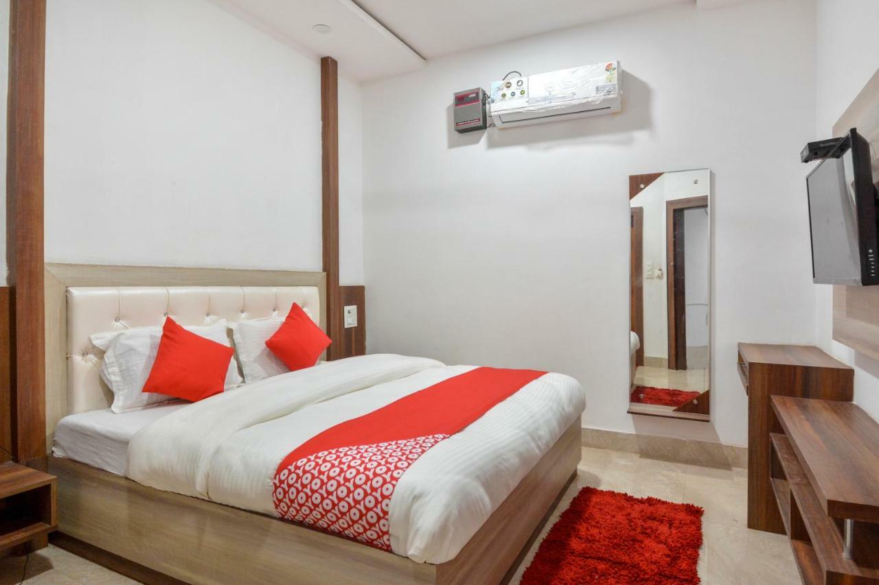 Oyo 48476 Hotel Govindham Thānesar Buitenkant foto