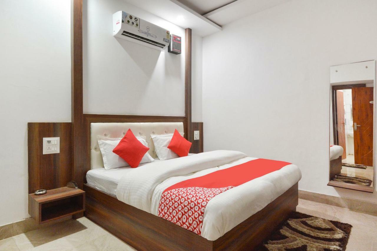 Oyo 48476 Hotel Govindham Thānesar Buitenkant foto